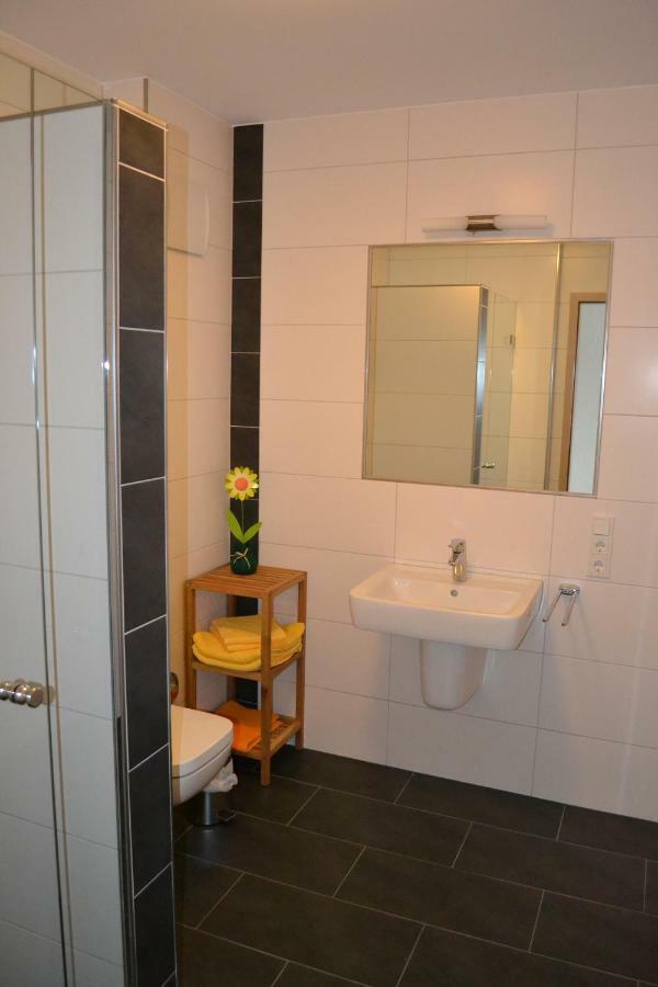 Gaestehaus Weingut Mathy-Schanz Osann-Monzel Bagian luar foto